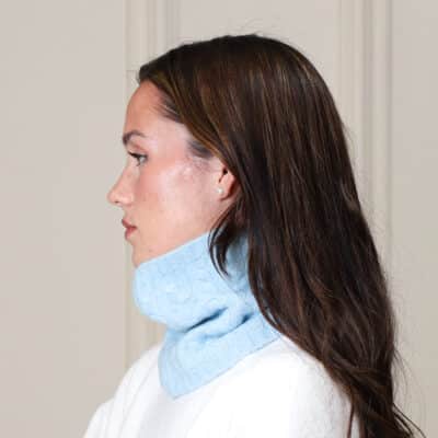 Hollyz luxury pure cashmere snood Baby Cashmere 2